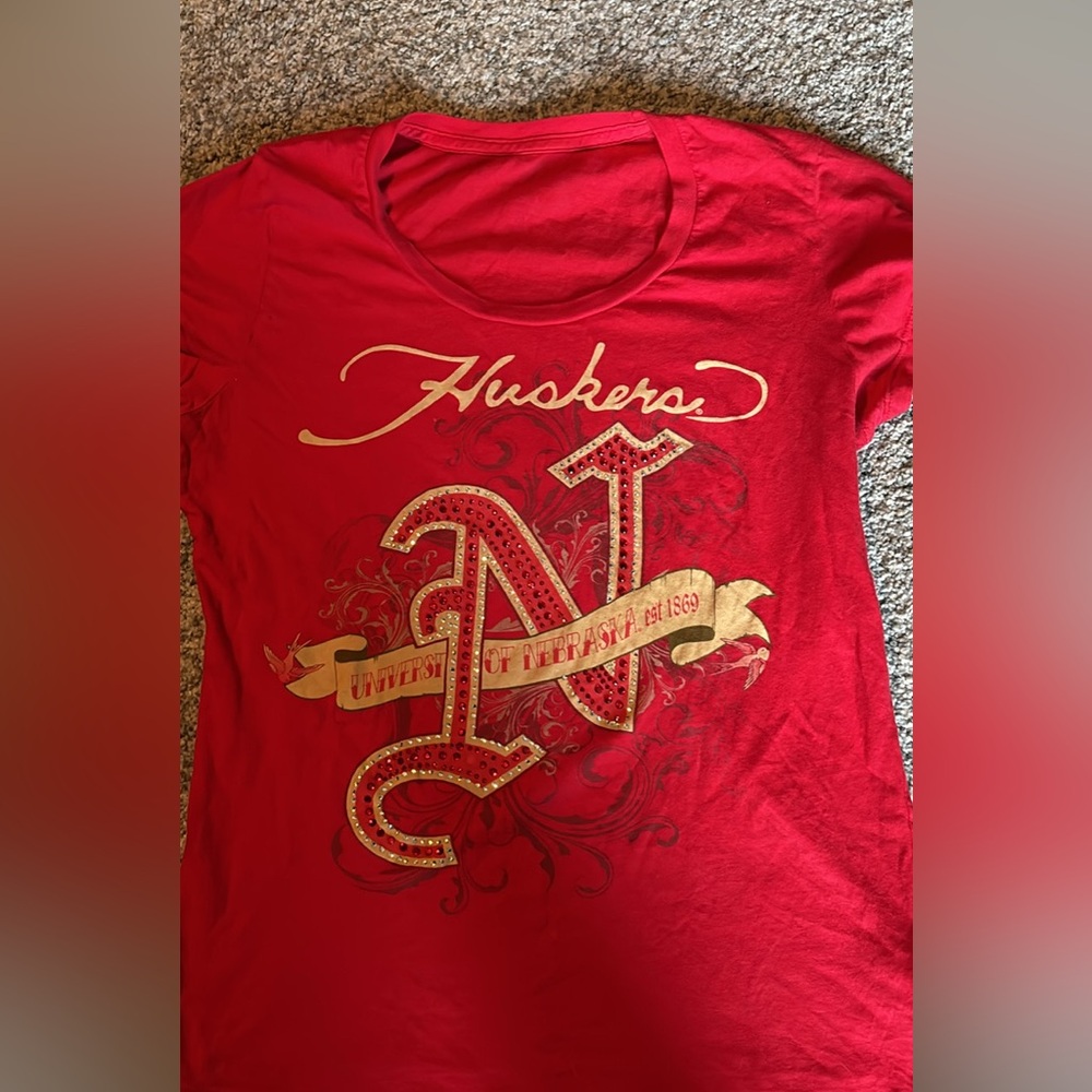 Women’s Husker Tee